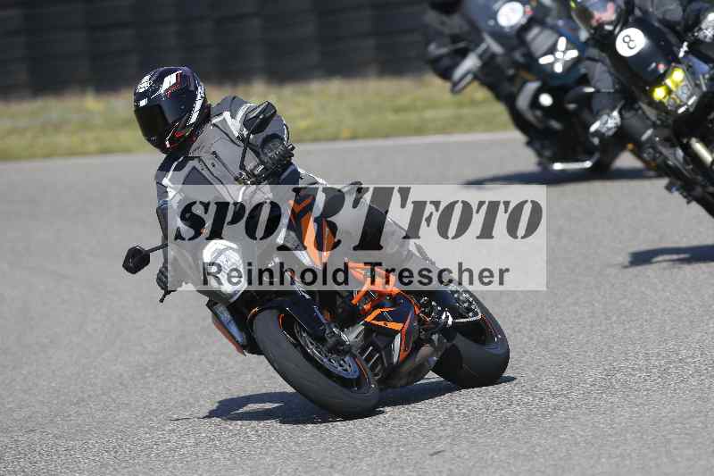 /01 02.04.2026 MAZ ADR/Gruppe rot/unklar